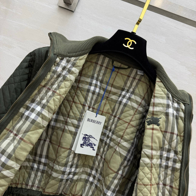 BURBERRY 26S QUILTED DRAWSTRING JACKET 522