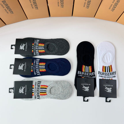 BURBERRY 26S NO-SHOW SOCKS 301510 (1 BOX)