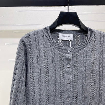 THOM 26S ROUND-NECK KNIT CARDIGAN 302
