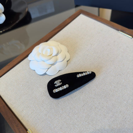 CHANEL 26S HAIR CLIP IN BLACK METAL 503045