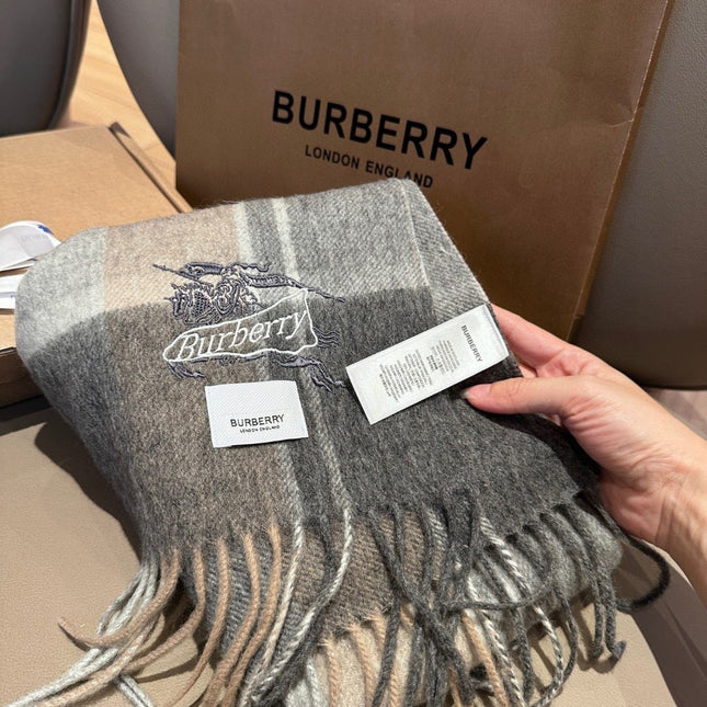BURBERRY 26S SCARF 180 IN CASHMERE 513504
