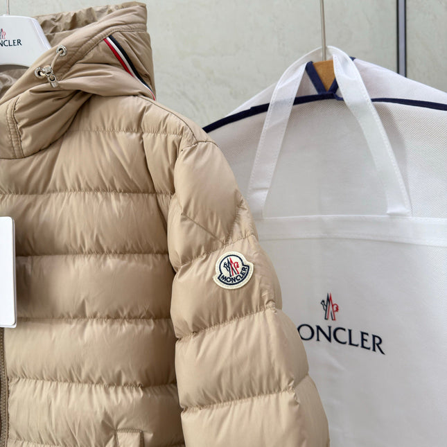 MONCLER 26S DOWN JACKET 759