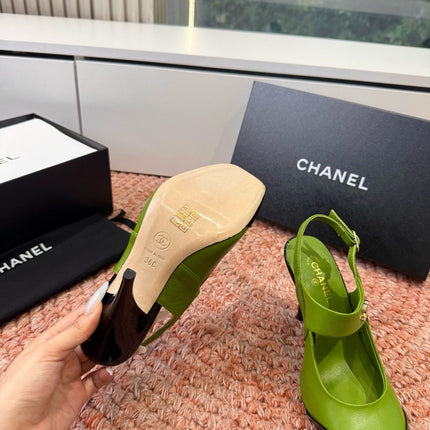 CHANEL 26S SQUARE TOE HIGH HEELS SLINGBACKS IN GREEN LAMBSKIN WITH BLACK TOE