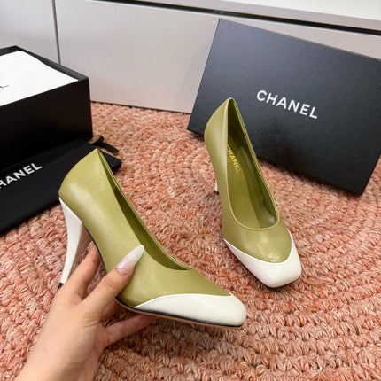 CHANEL 26S SQUARE TOE HIGH HEELS IN OLIVE GREEN LAMBSKIN WITH WHITE TOE