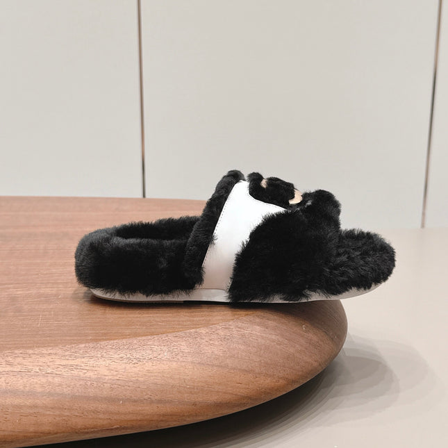 CHANEL 26S SLIDE SANDALS IN BLACK SHEARLING AND WHITE STRAP
