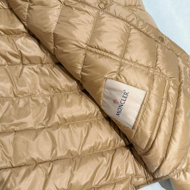 MONCLER 26S DOWN PUFFER JACKET 842