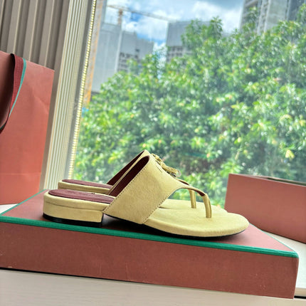 LP THONG SANDALS 25S IN PASTEL YELLOW SUEDE
