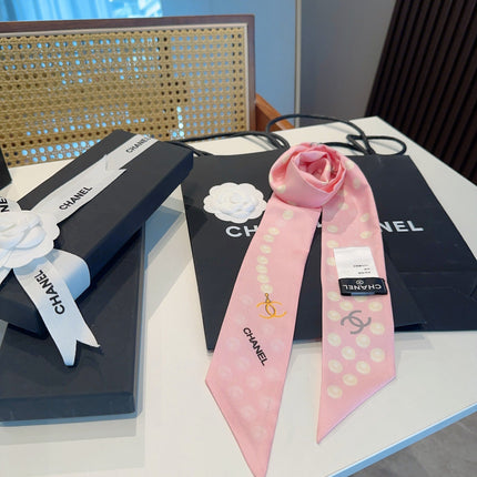CHANEL 26S TWILLY SCARF 120 IN SILK 411230