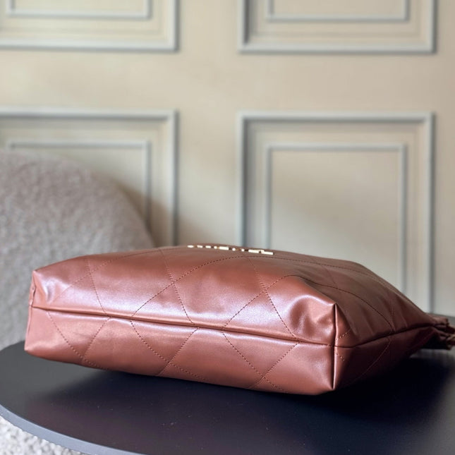 CHANEL 26S 22 BAG 42 IN CHOCOLATE BROWN QUILTED SHINY CALFSKIN