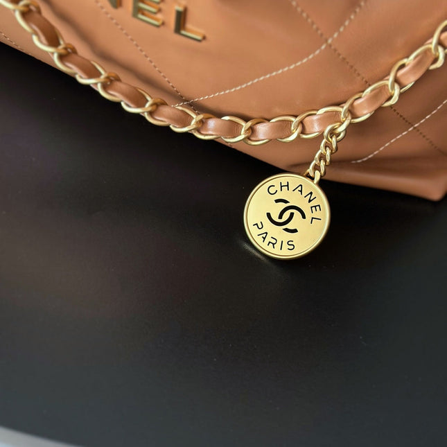 CHANEL 26S 22 BAG 42 IN CARAMEL BROWN QUILTED SHINY CALFSKIN