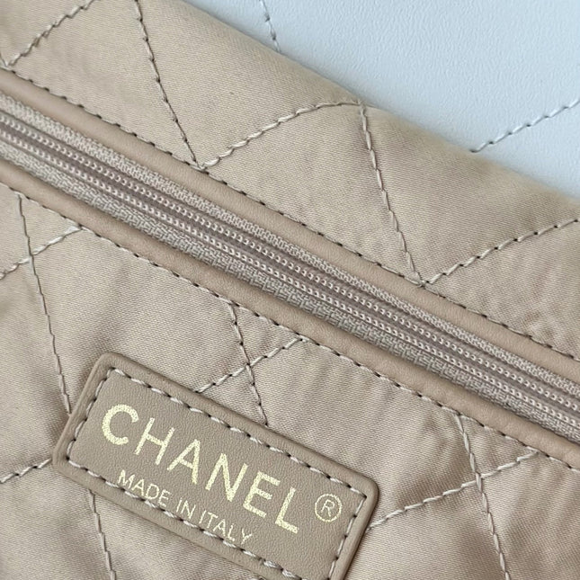 CHANEL 26S 22 BAG 42 IN CREAM WHITE QUILTED SHINY CALFSKIN