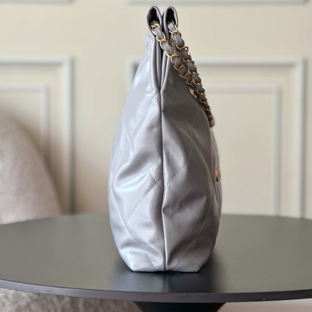 CHANEL 26S 22 BAG 42 IN GREY QUILTED SHINY CALFSKIN