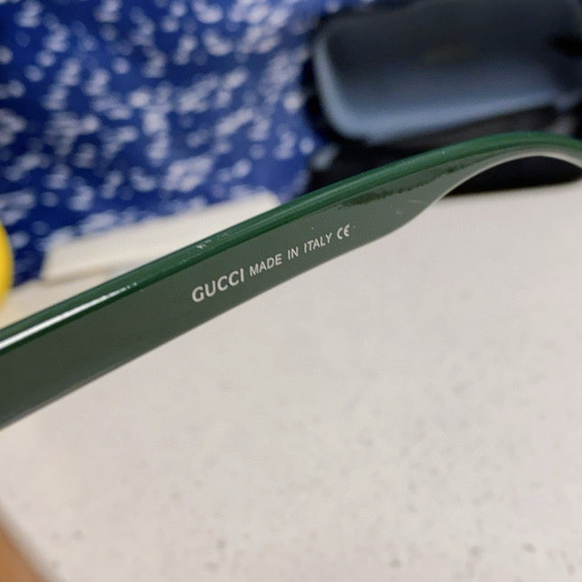 GUCCI 26S SQUARE FRAME IN ACETATE 424619