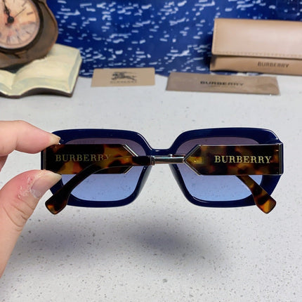 BURBERRY 26S RECTANGLE FRAME IN ACETATE 516290