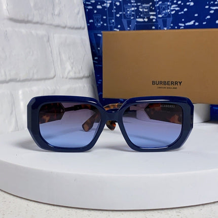 BURBERRY 26S RECTANGLE FRAME IN ACETATE 516290