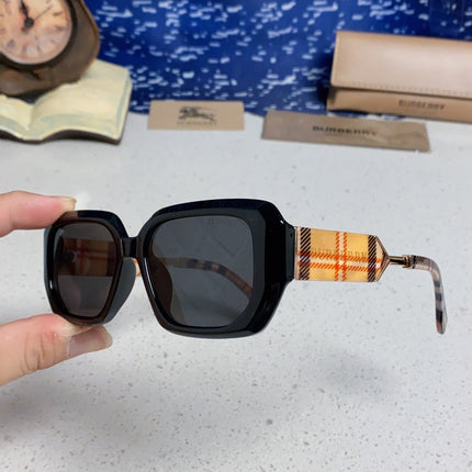 BURBERRY 26S SQUARE GEOMETRIC FRAME IN ACETATE 402988