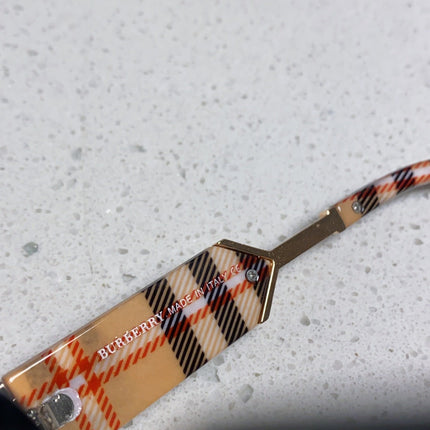 BURBERRY 26S RECTANGLE FRAME IN ACETATE 516291