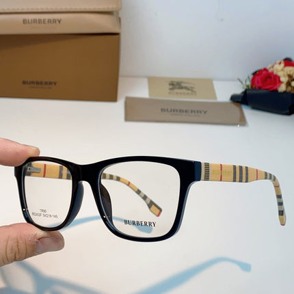 BURBERRY 26S SQUARE FRAME IN ACETATE 514230