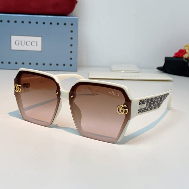 GUCCI 26S OVERSIZED SQUARE FRAME IN ACETATE 424517