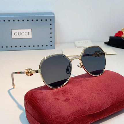GUCCI 26S POLYGONAL FRAME IN METAL 426444
