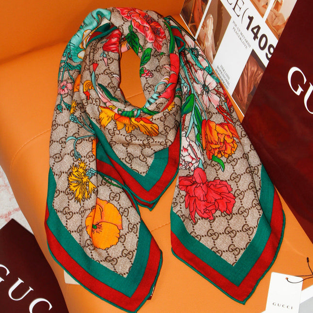 GUCCI 26S SCARF 140 IN CASHMERE AND SILK 504586