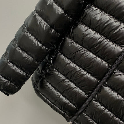 MONCLER 26S HOODED DOWN PUFFER JACKET 828