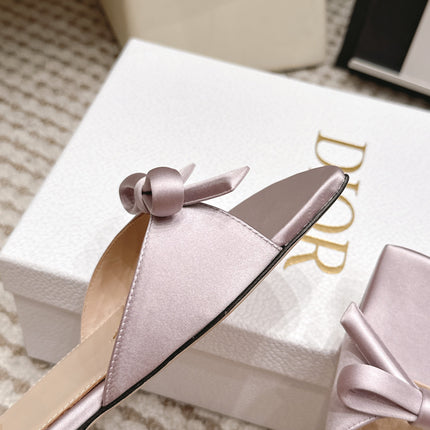 DIOR 26S FLAT SANDAL IN DUSTY PINK SATIN WITH BOW