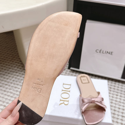 DIOR 26S FLAT SANDAL IN PINK SATIN WITH BOW