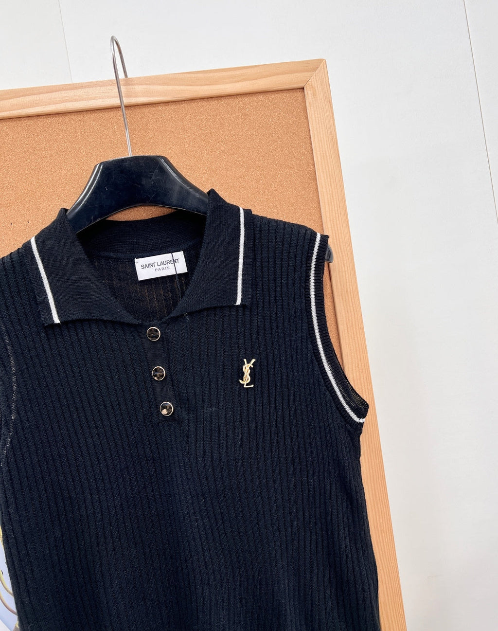 26S SLEEVELESS KNIT POLO TOP 486