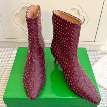 BOTTEGA VENETA 26S ANKLE BOOTS 45 MM IN DARK RED BRAIDED LAMBSKIN