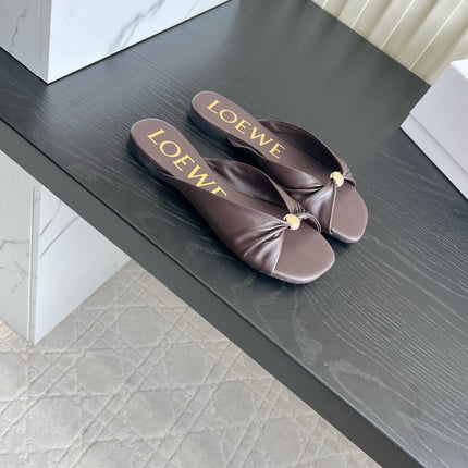 LOEWE 26S SANDALS IN BROWN LAMBSKIN