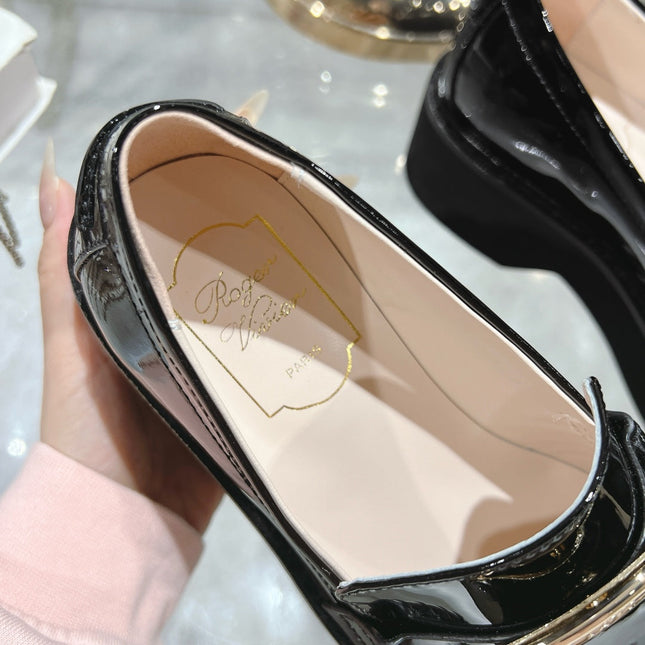 VIV' RANGERS LOAFERS IN BLACK PATENT CALFSKIN GOLD BUCKLE