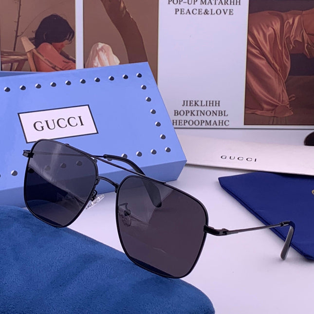 GUCCI 26S RECTANGULAR FRAME IN METAL 424706