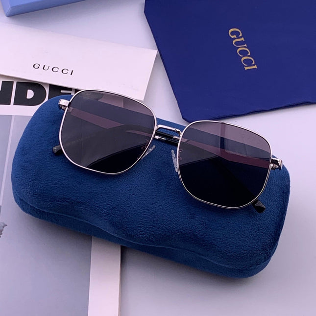 GUCCI 26S SQUARE FRAME IN METAL 424709