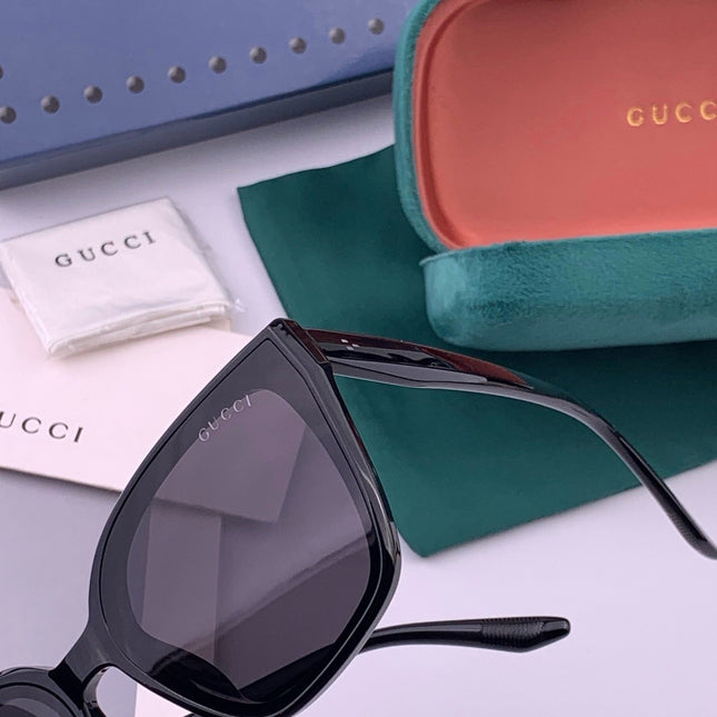 GUCCI 26S SQUARE FRAME IN ACETATE 426550