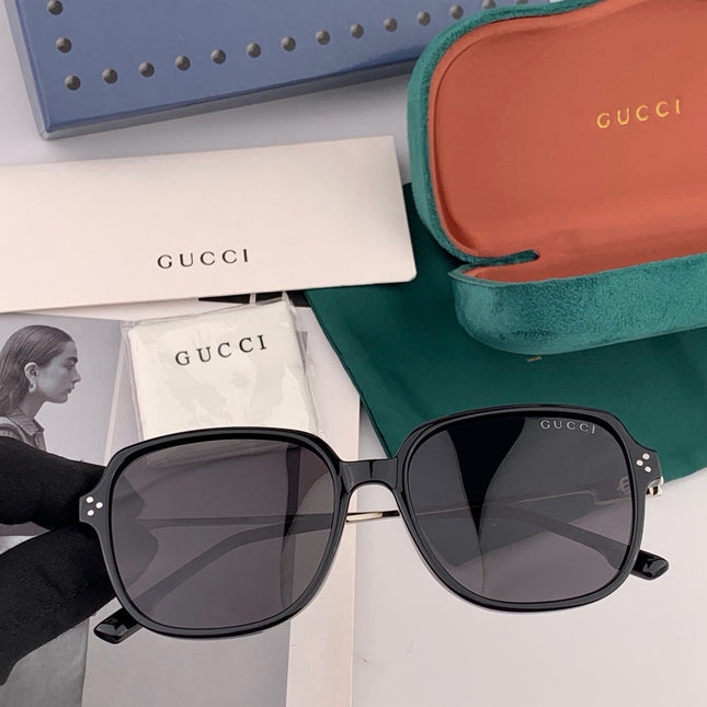 GUCCI 26S SQUARE FRAME IN METAL 426580