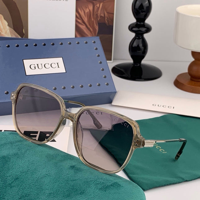 GUCCI 26S SQUARE FRAME IN METAL 426580