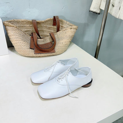 JACQUEMUS 26S LACE-UP FLAT LOAFERS IN WHITE CALFSKIN