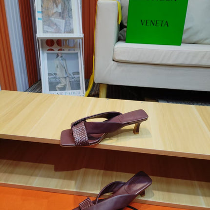 BOTTEGA VENETA 26S HEEL SANDALS 50 MM IN BURGUNDY BROWN LAMBSKIN