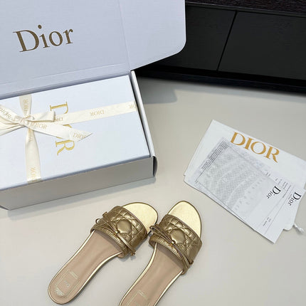 DIOR 26S SLIDE SANDALS IN GOLD QUILTED CALFSKIN WITH BOW