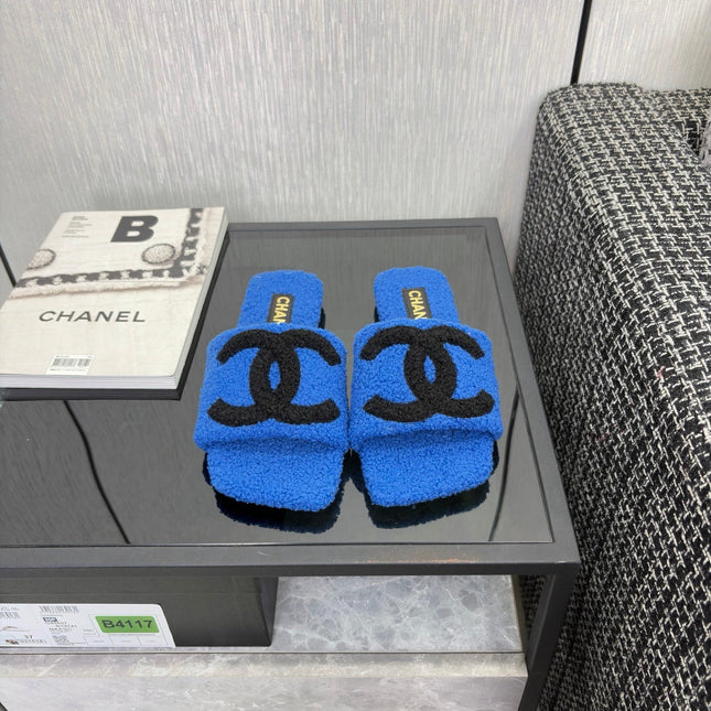 CHANEL 26S SLIDE SANDALS IN BLACK AND BLUE SHEARLING SQUARE TOE