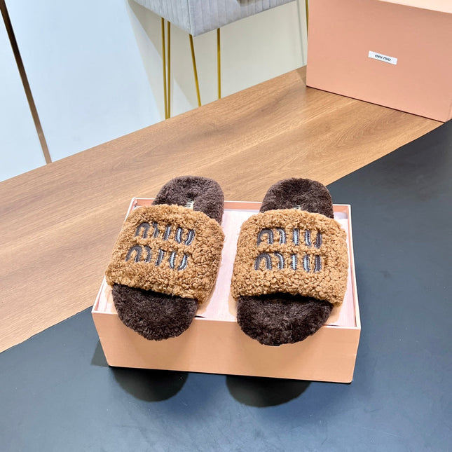 WOOL SLIPPER PEANUT AND CHOCOLATE