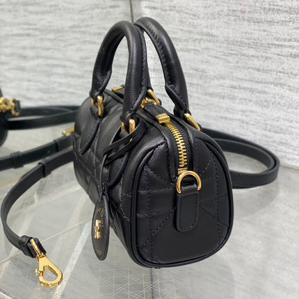 GROOVE MINI 17 BAG IN BLACK LAMBSKIN
