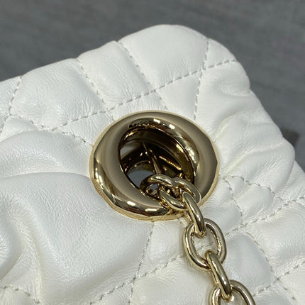 DIOR 26S MILLY-LA-FORET BAG 33 IN WHITE PUFFY MACROCANNAGE CALFSKIN GOLD HARDWARE