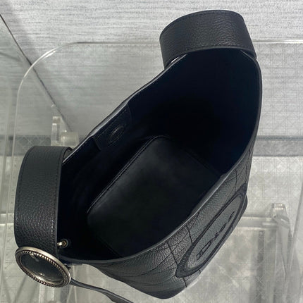 DIOR 26S MEDAILLON BUCKET BAG 25 IN BLACK MACROCANNAGE GRAINED CALFSKIN SILVER HARDWARE