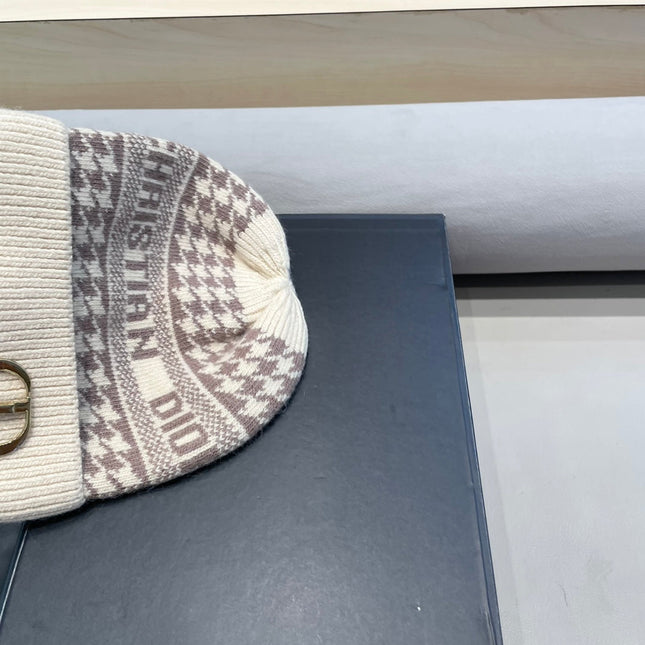 KNITTED BEANIE HAT IN BEIGE CASHMERE WOOL 422480