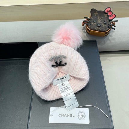 BEANIE HAT IN LIGHT PINK WOOL 426232