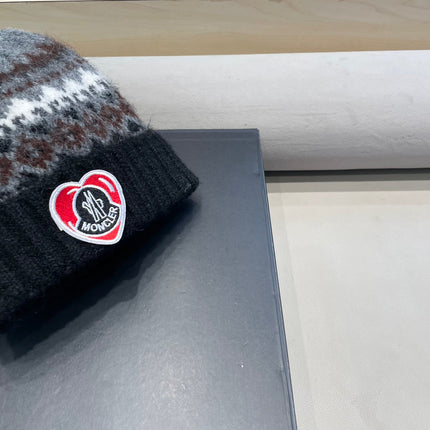 BEANIE HAT IN COLORFUL WOOL 438145