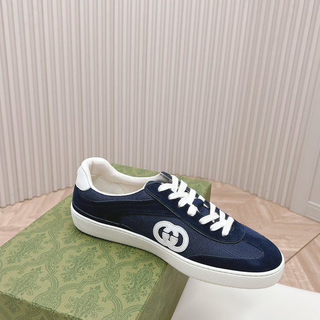 SNEAKER WITH INTERLOCKING G IN SPACE BLUE SUEDE AND MESH