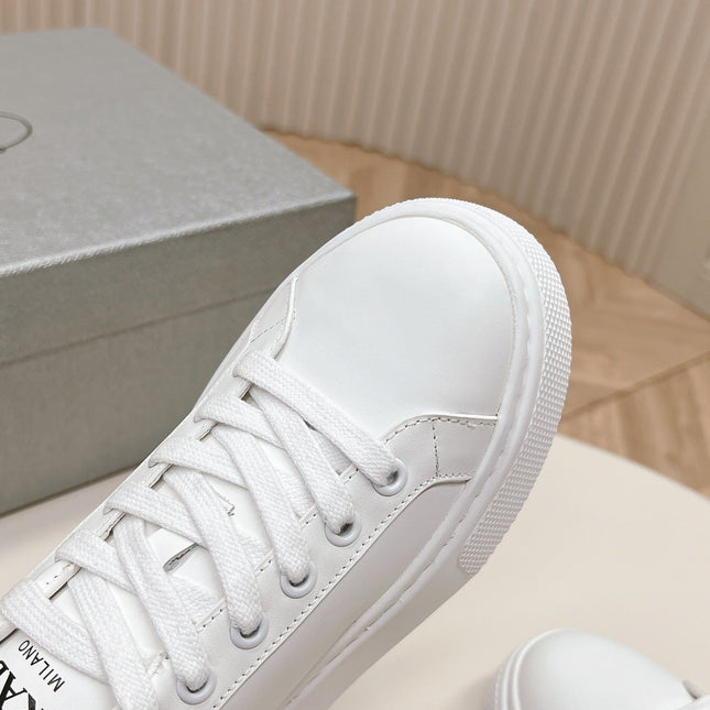 PRA RETRO SNEAKERS WHITE AND BLACK CALFSKIN
